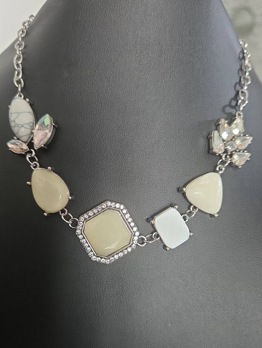 Paparazzi Eco Enchantment White Necklace NWT